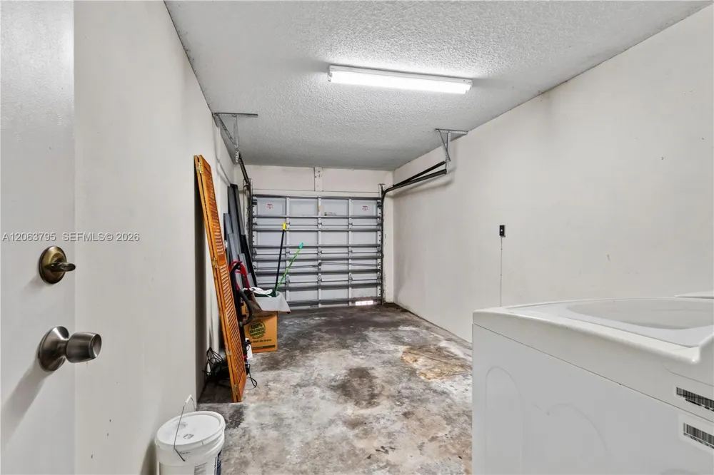 14156 SW 163rd Ter Miami, FL 33177