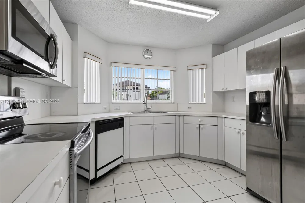 14156 SW 163rd Ter Miami, FL 33177