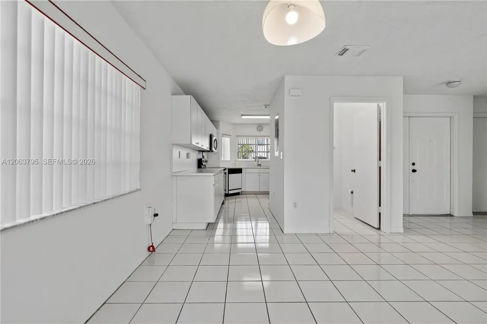 14156 SW 163rd Ter Miami, FL 33177