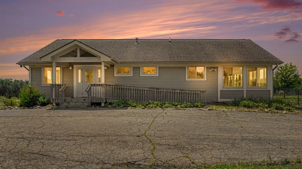 8753 Pleasant Lake Road Freedom Township, MI 48103