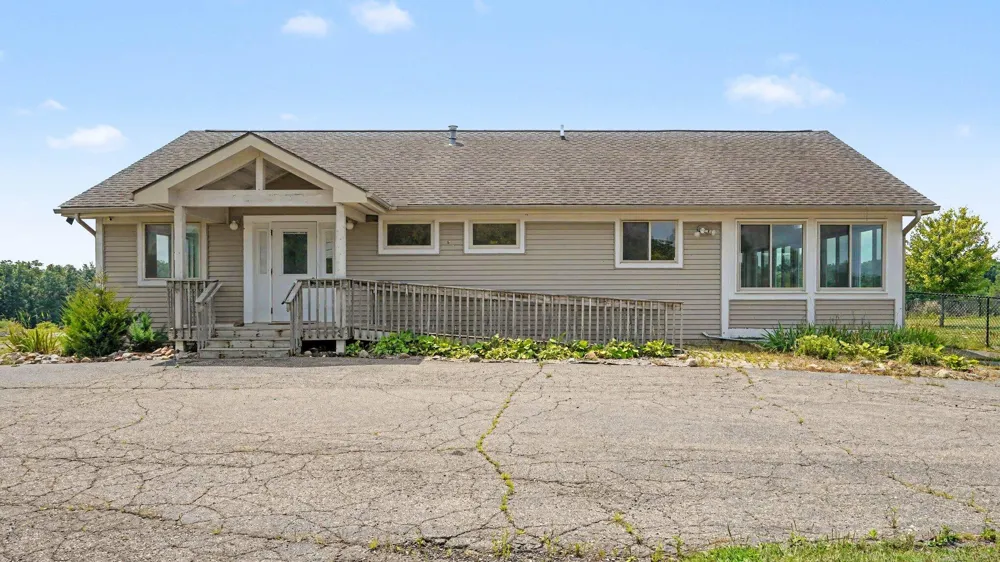8753 Pleasant Lake Road Freedom Township, MI 48103