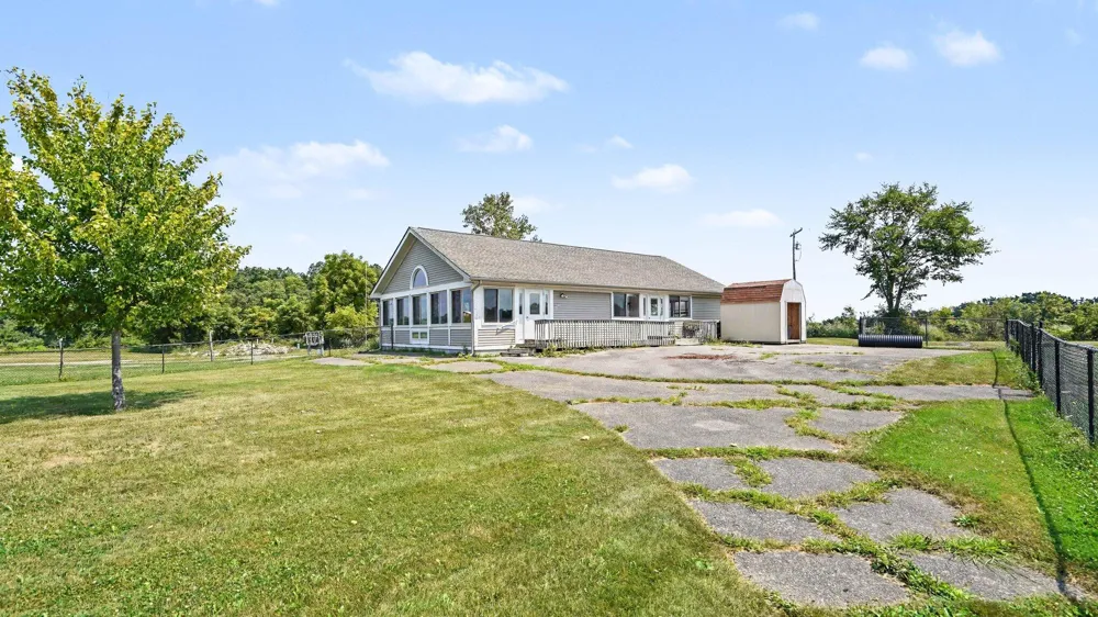 8753 Pleasant Lake Road Freedom Township, MI 48103