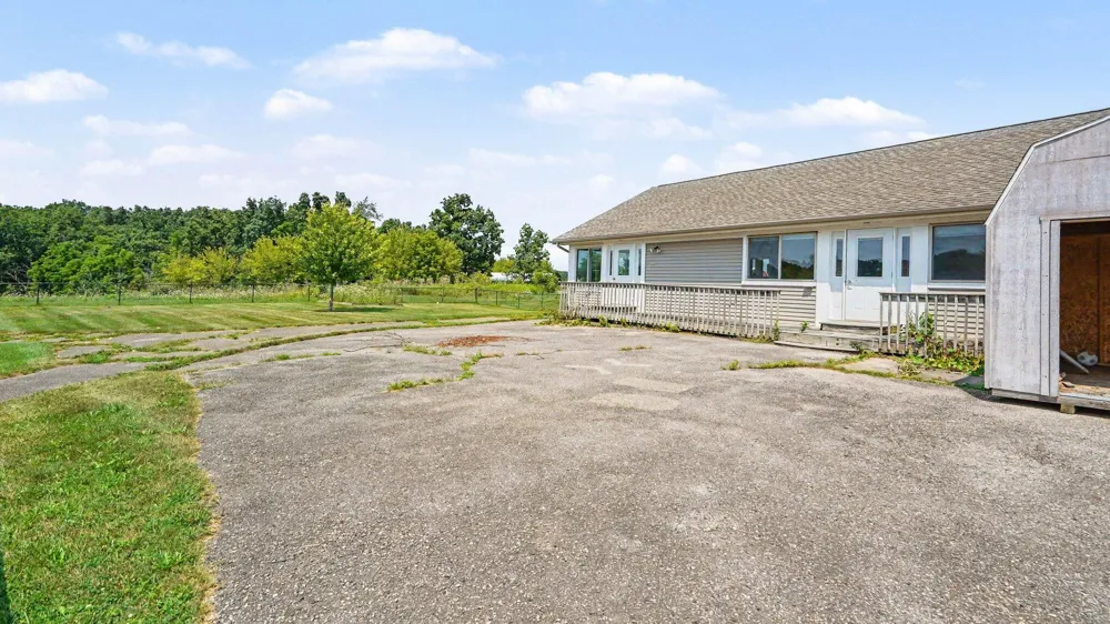 8753 Pleasant Lake Road Freedom Township, MI 48103