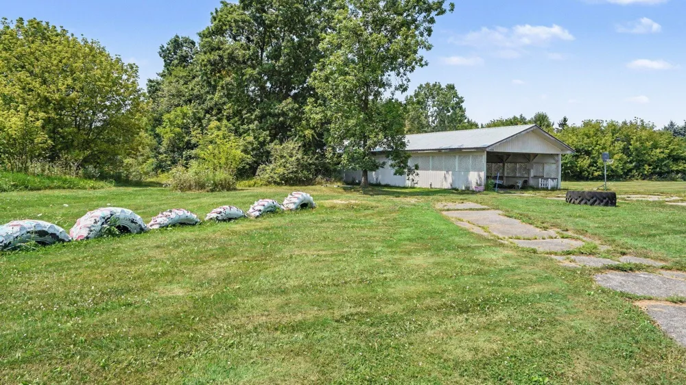 8753 Pleasant Lake Road Freedom Township, MI 48103
