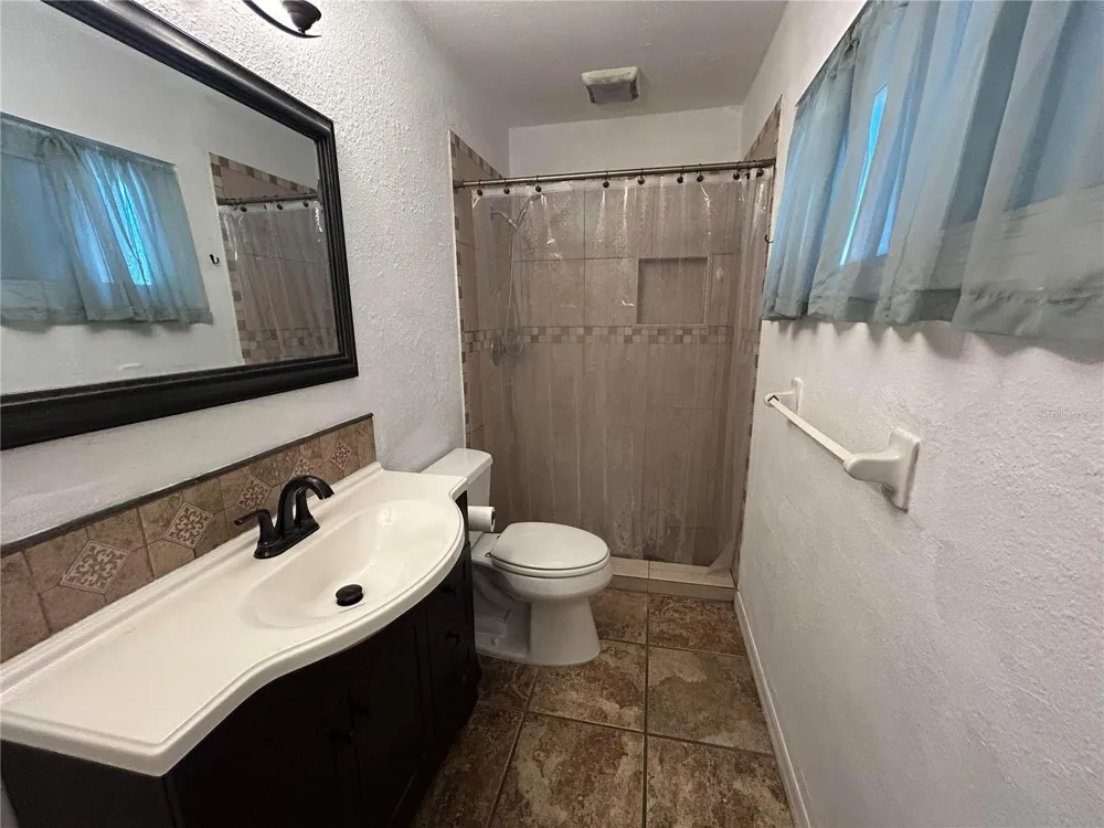 3710 31ST AVENUE W Bradenton, FL 34205