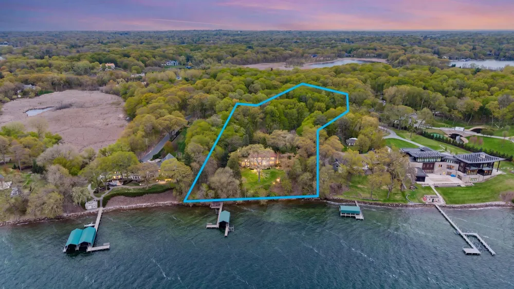 2731 Gale Road Wayzata, MN 55391