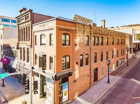 1 Lake Avenue