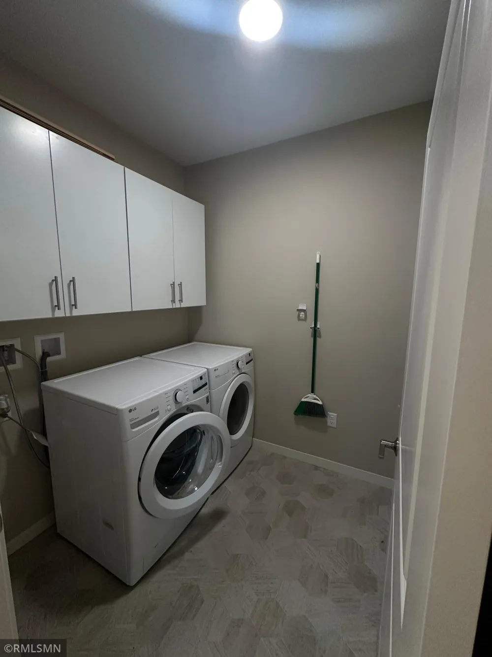 114 Brick Street S #207 Stillwater, MN 55082