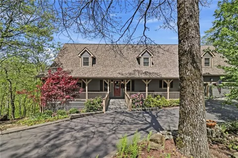 1692 Ridgeview Drive