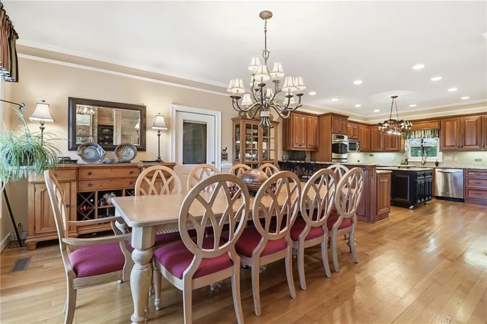 1692 Ridgeview Drive Big Canoe, GA 30143