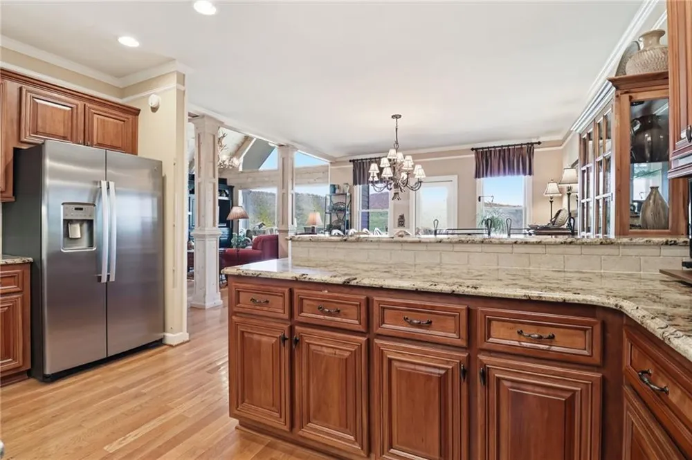 1692 Ridgeview Drive Big Canoe, GA 30143