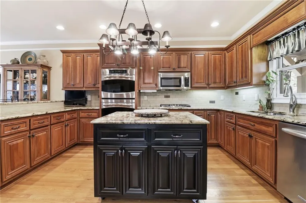 1692 Ridgeview Drive Big Canoe, GA 30143