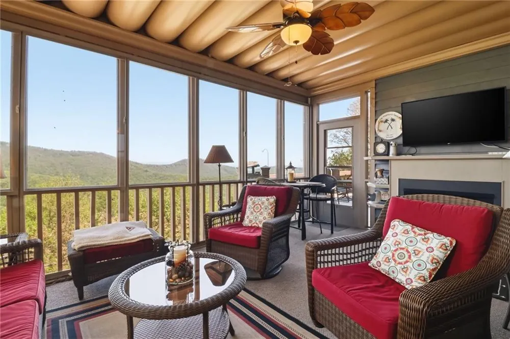 1692 Ridgeview Drive Big Canoe, GA 30143