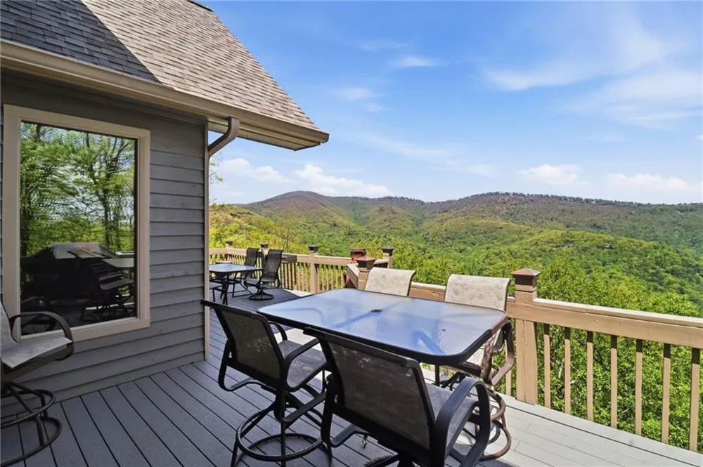 1692 Ridgeview Drive Big Canoe, GA 30143