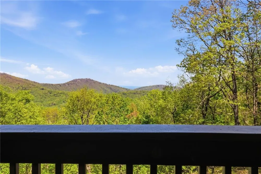 1692 Ridgeview Drive Big Canoe, GA 30143