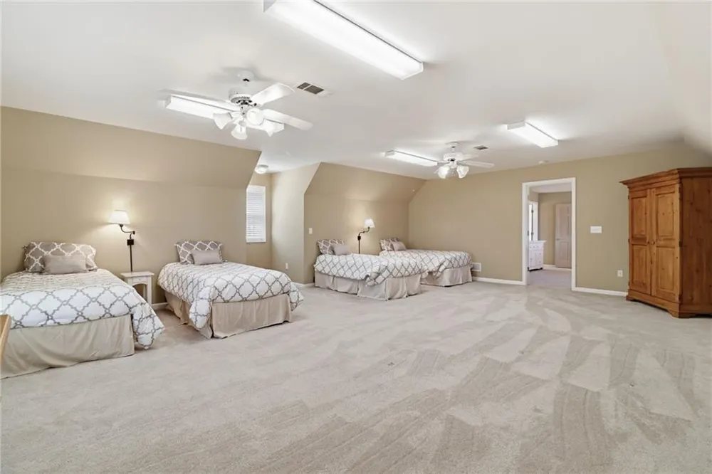 1692 Ridgeview Drive Big Canoe, GA 30143