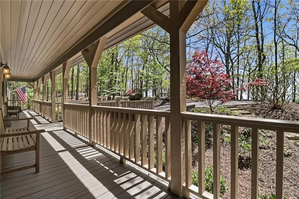 1692 Ridgeview Drive Big Canoe, GA 30143