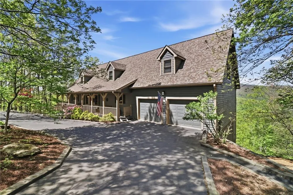 1692 Ridgeview Drive Big Canoe, GA 30143