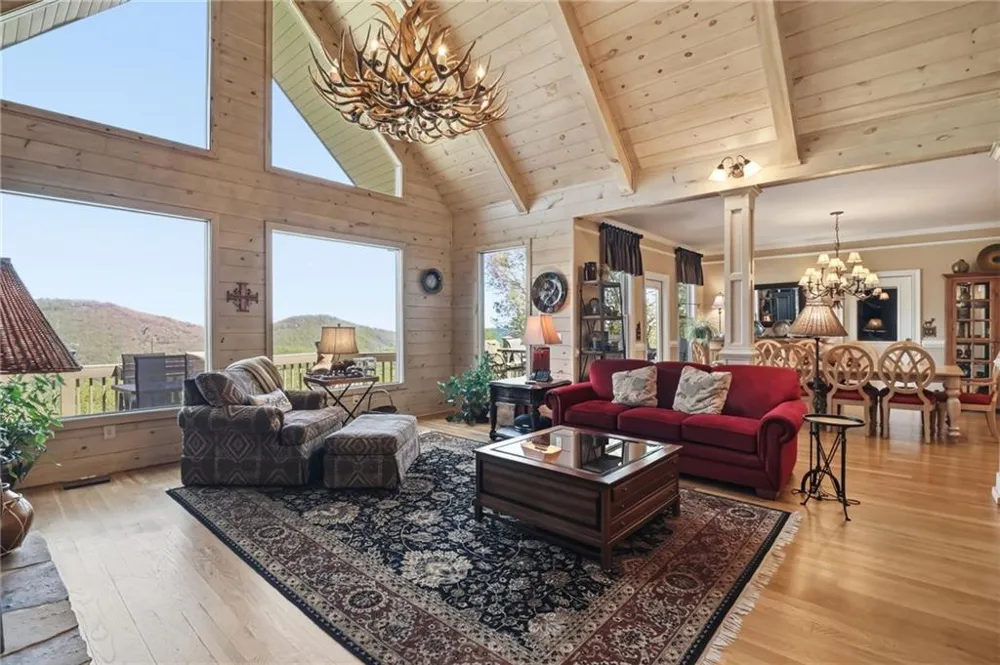 1692 Ridgeview Drive Big Canoe, GA 30143