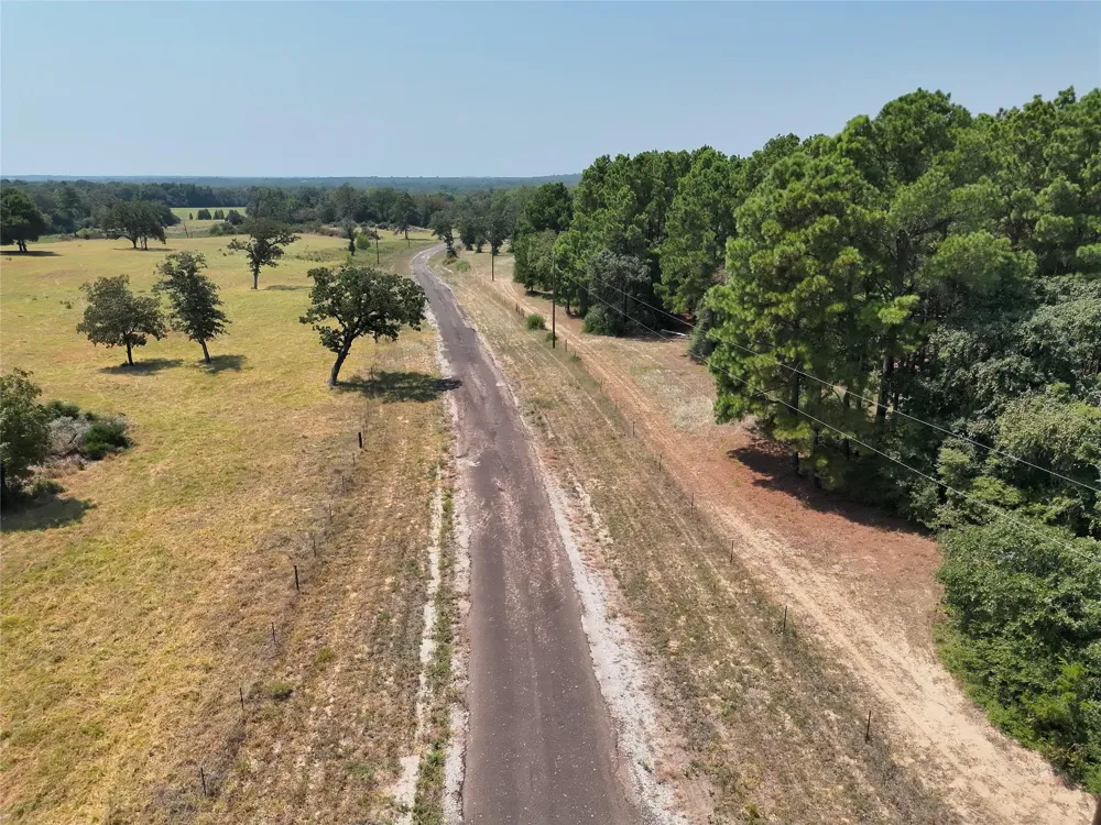 2447 Cr 261 Buffalo, TX 75831