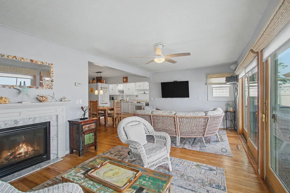 20 Lake Shore Drive South Haven, MI 49090