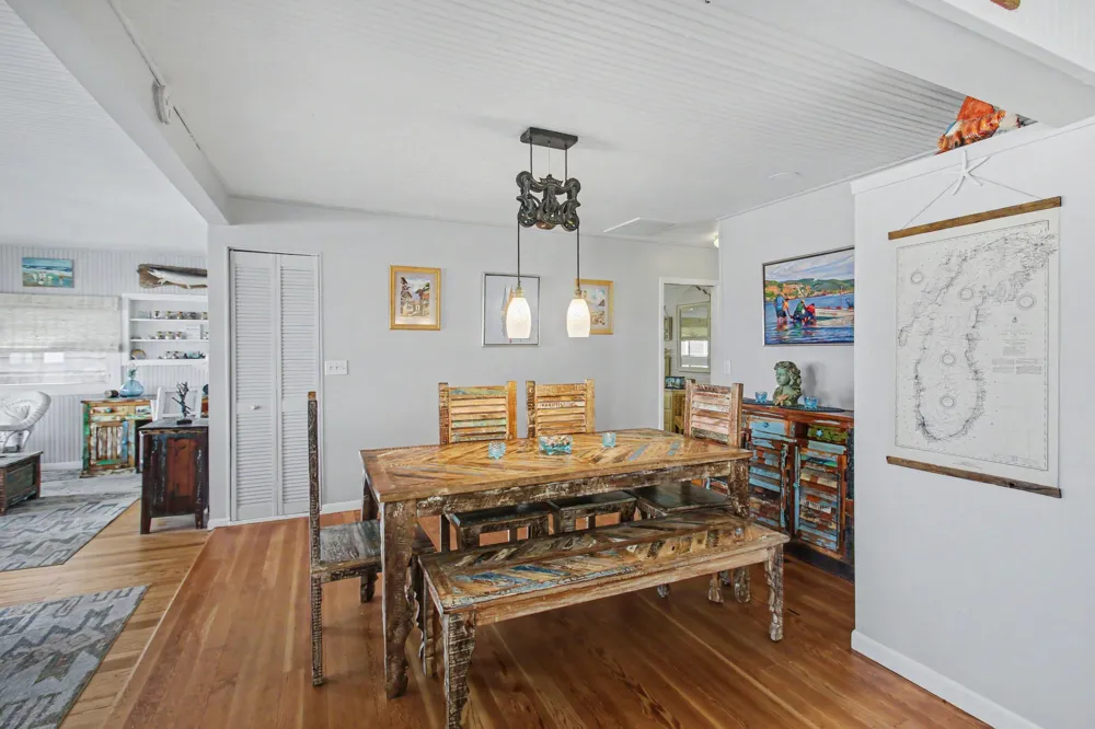 20 Lake Shore Drive South Haven, MI 49090