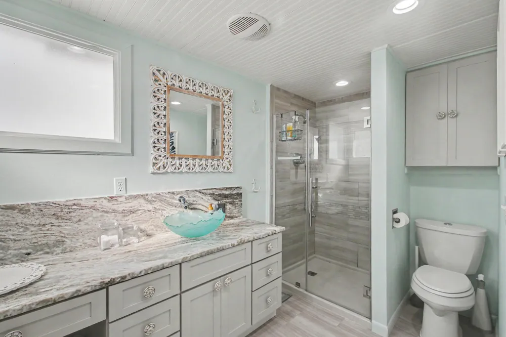 20 Lake Shore Drive South Haven, MI 49090