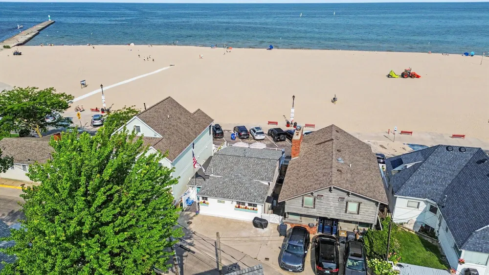 20 Lake Shore Drive South Haven, MI 49090