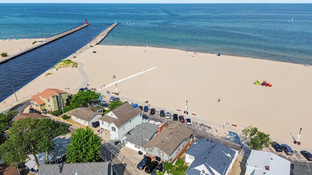 20 Lake Shore Drive South Haven, MI 49090