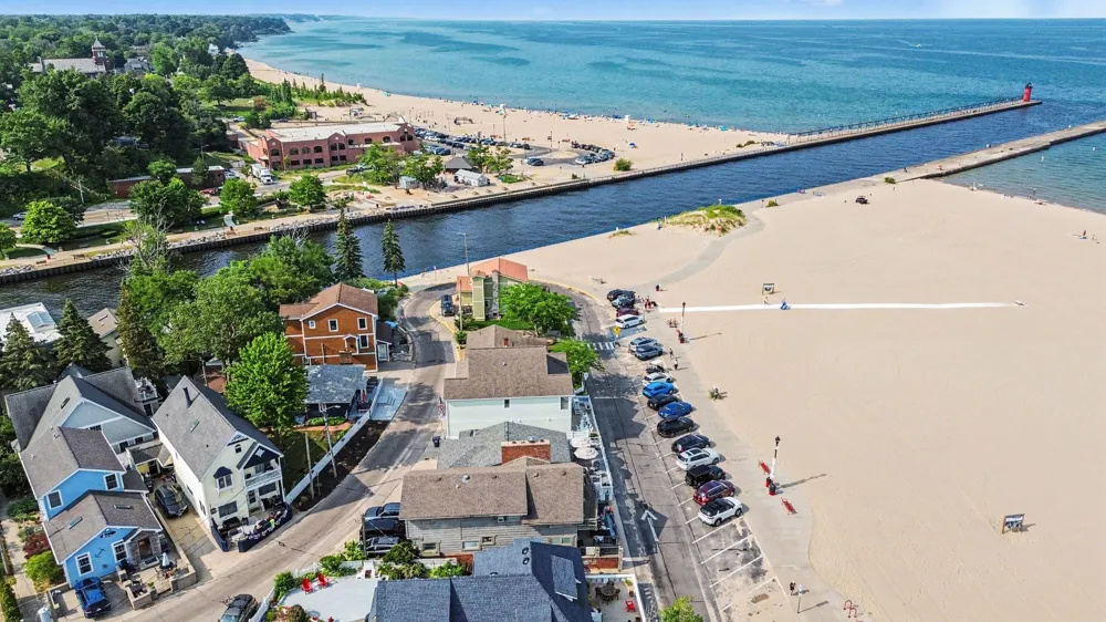 20 Lake Shore Drive South Haven, MI 49090