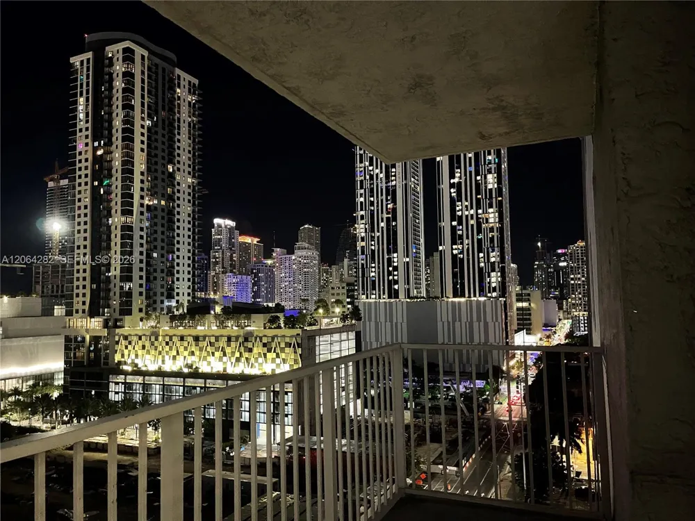 800 Miami Ave #E-1605 Miami, FL 33136