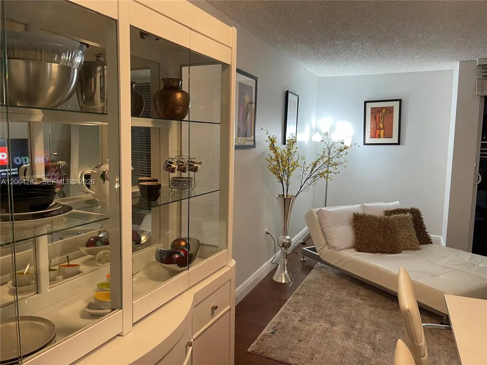 800 Miami Ave #E-1605 Miami, FL 33136