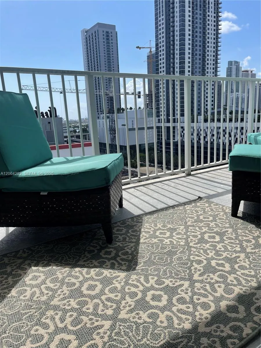 800 Miami Ave #E-1605 Miami, FL 33136