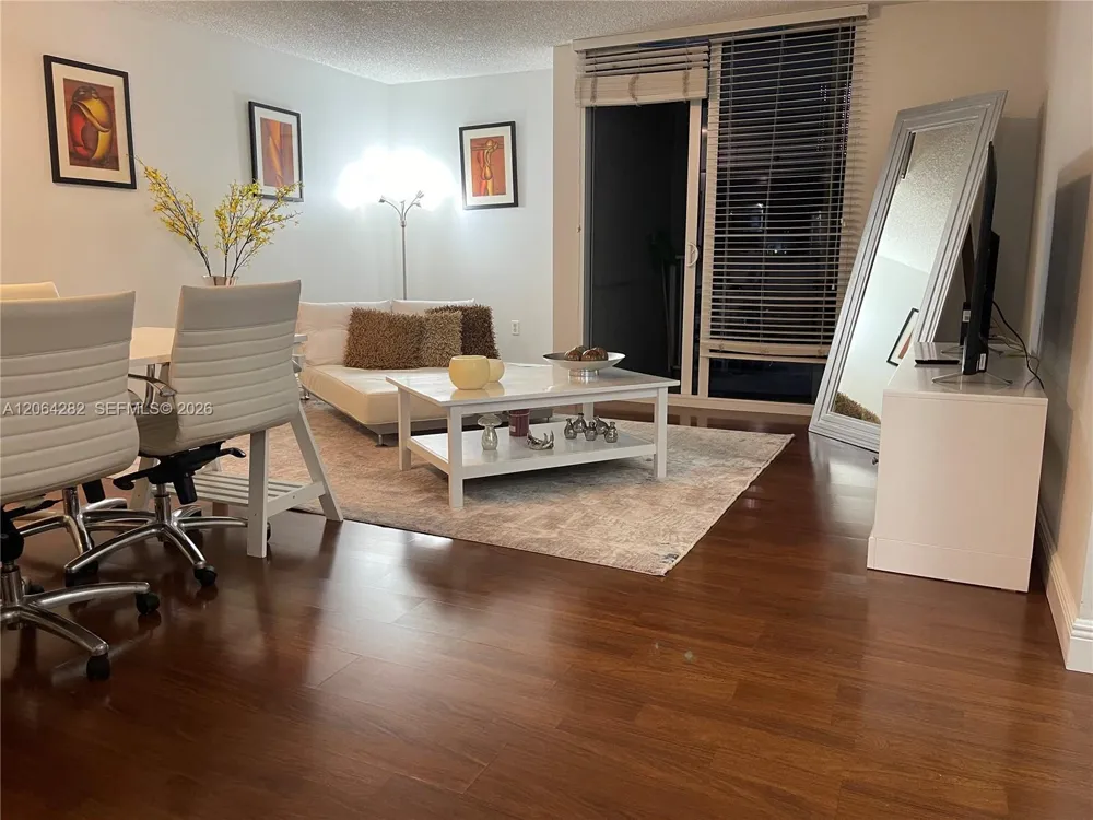 800 Miami Ave #E-1605 Miami, FL 33136
