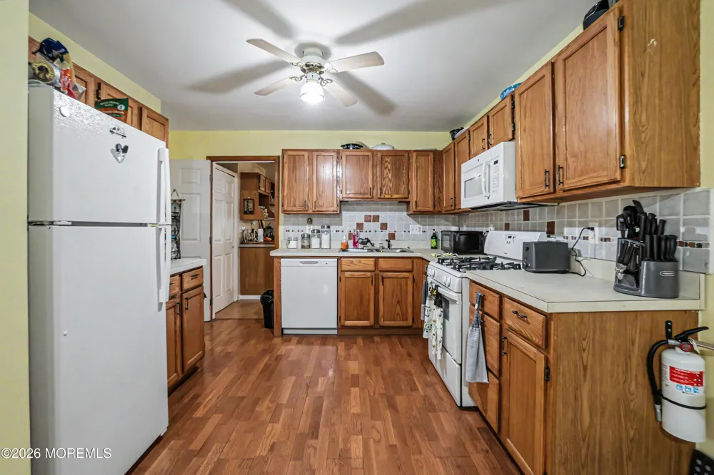 133 W Holly Lane Little Egg Harbor, NJ 08087