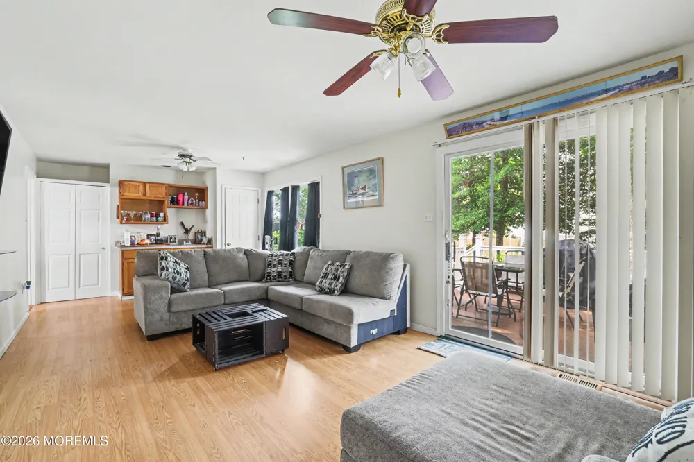 133 W Holly Lane Little Egg Harbor, NJ 08087