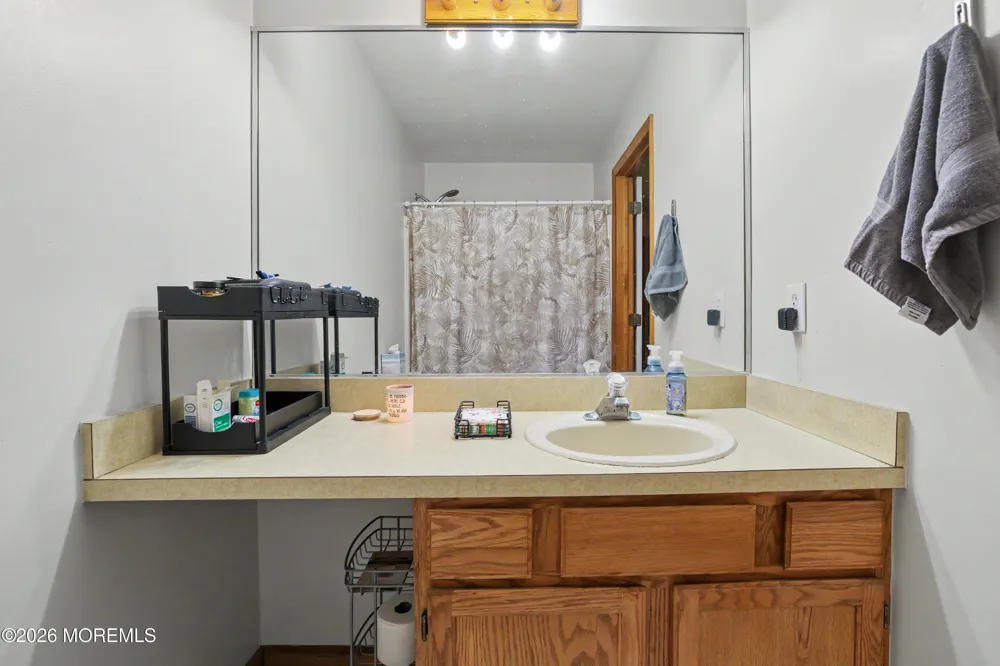 133 W Holly Lane Little Egg Harbor, NJ 08087