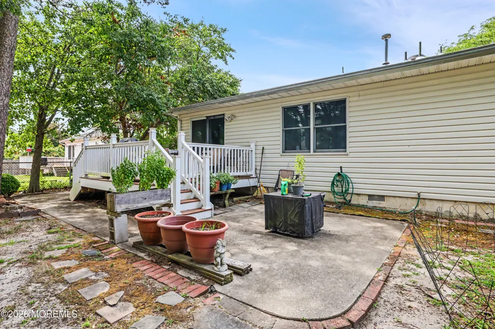 133 W Holly Lane Little Egg Harbor, NJ 08087