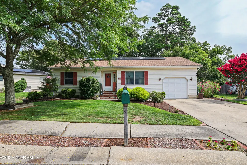 133 W Holly Lane Little Egg Harbor, NJ 08087