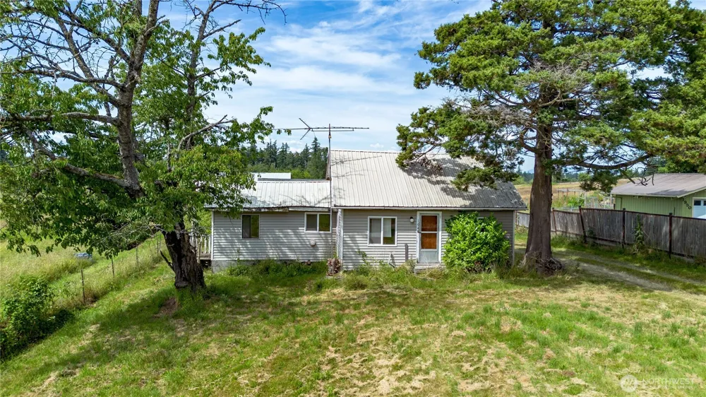 1948 Central Road Everson, WA 98247