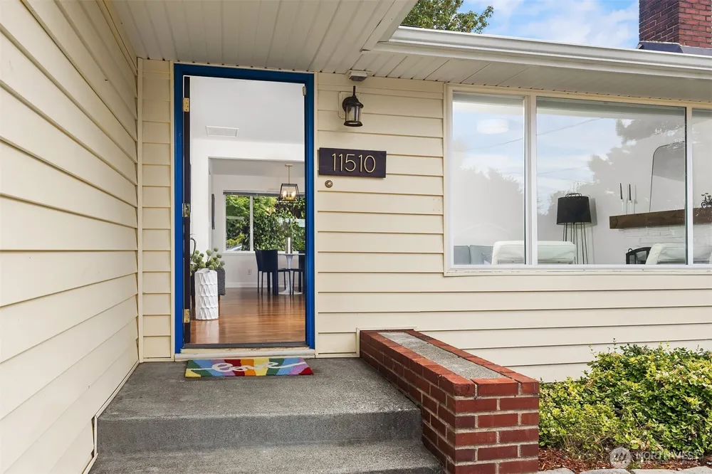 11510 27th Avenue SW Burien, WA 98146