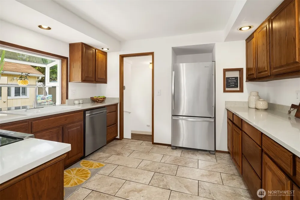 11510 27th Avenue SW Burien, WA 98146