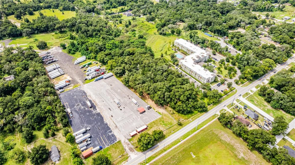 512 E 13TH STREET Apopka, FL 32703
