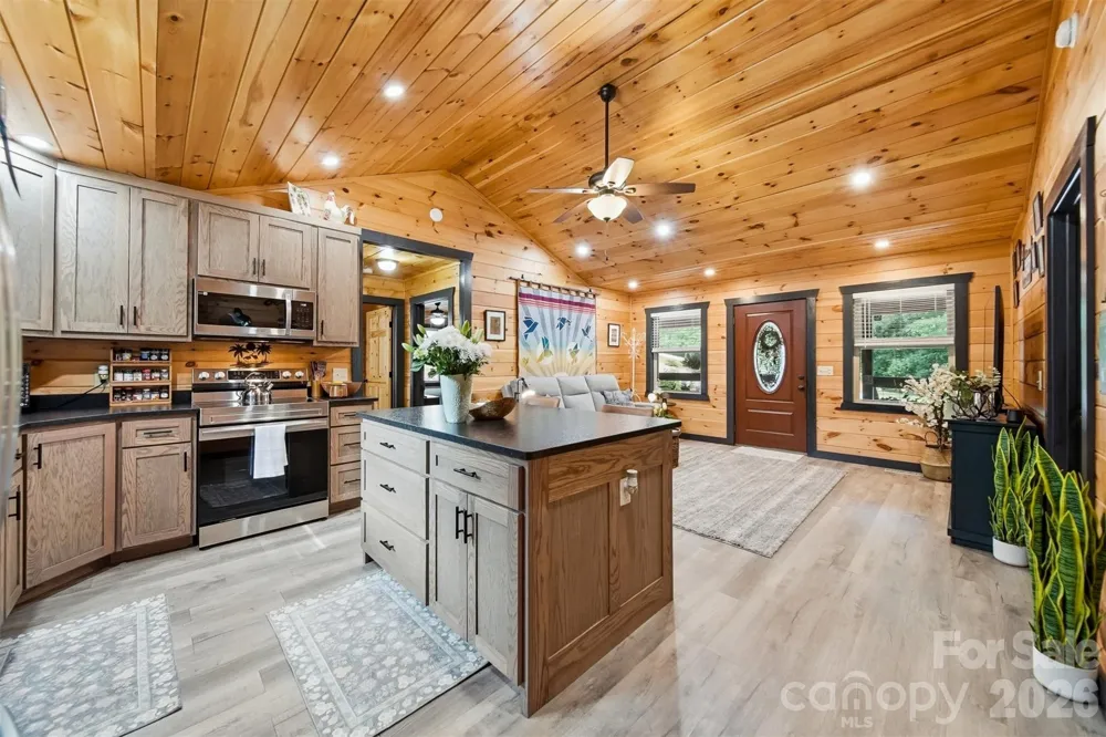 4500 Windy Hill Lane Morganton, NC 28655