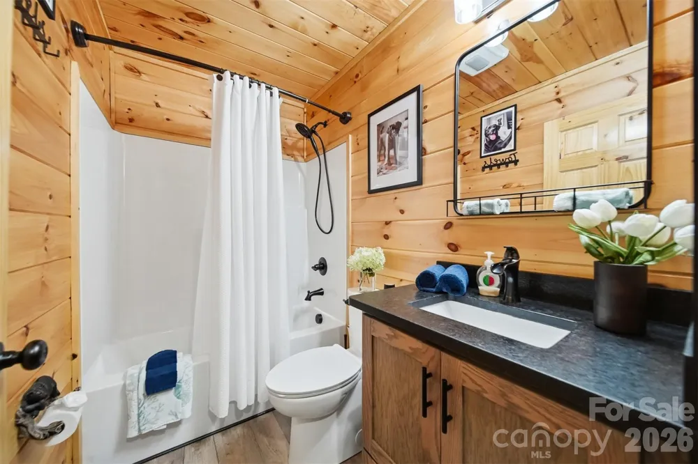 4500 Windy Hill Lane Morganton, NC 28655