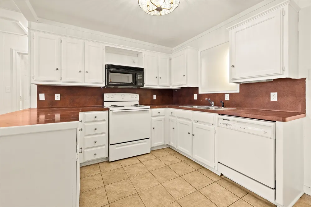 15460 McElroy Road Whitehouse, TX 75791