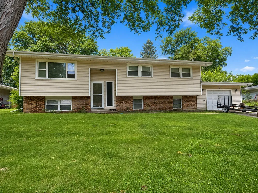 6288 Mulberry Avenue Portage, IN 46368