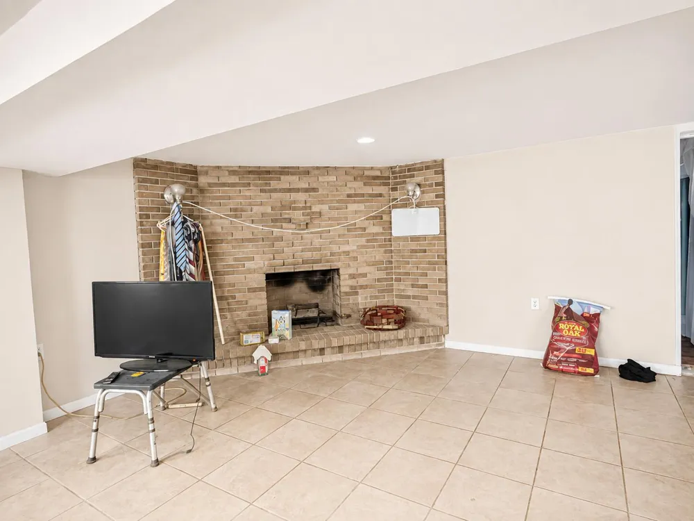 6288 Mulberry Avenue Portage, IN 46368