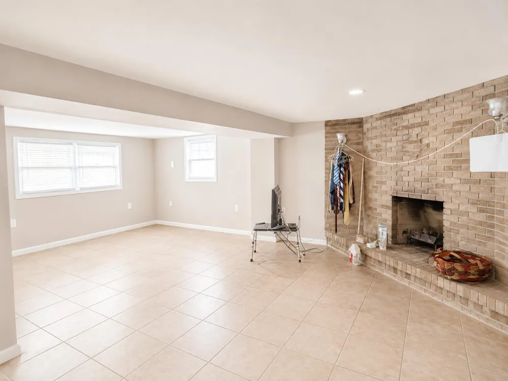 6288 Mulberry Avenue Portage, IN 46368