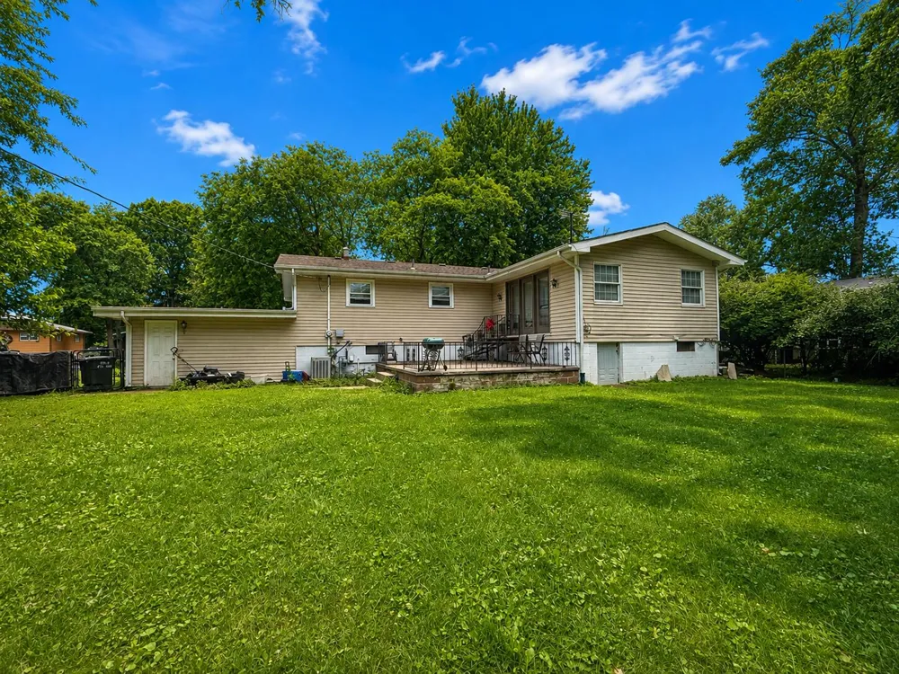 6288 Mulberry Avenue Portage, IN 46368